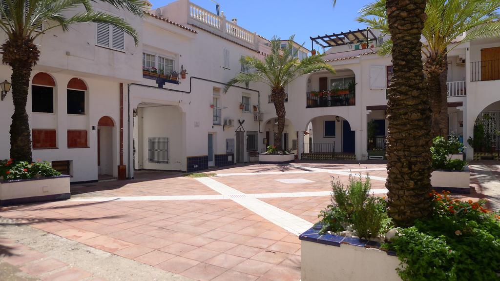 Mini Apartamento Port Aiguadolc Sitges Ngoại thất bức ảnh